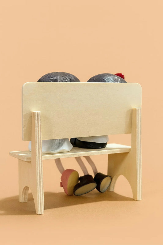 Cute Romantic Couple Resin Doll