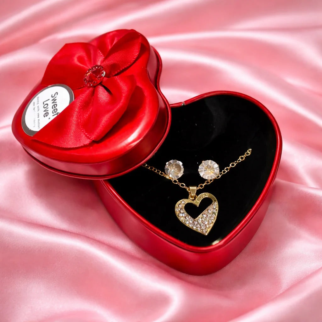 Heart Pendant Necklace Gift Set