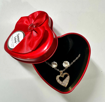 Heart Pendant Necklace Gift Set